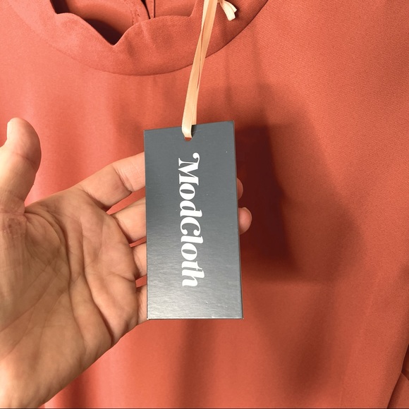 NEW With Tags ModCloth Rust Scallop-Trim Sleeveless Mock Neck Top 4X - Picture 5 of 6